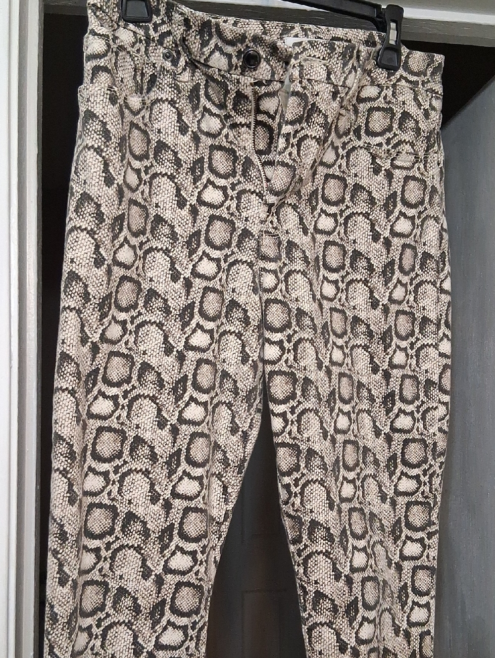 Good American High-Rise Snake Print Jeans in Beige and Black